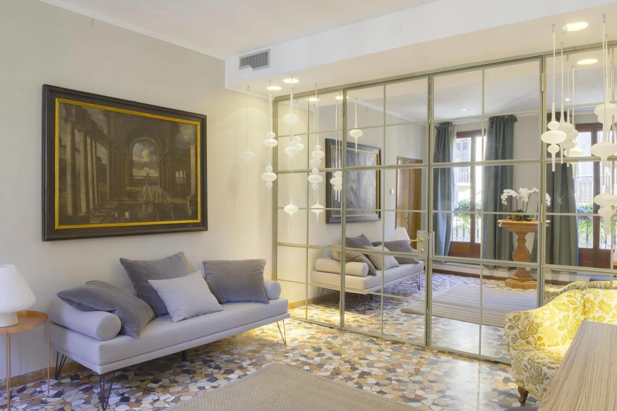 Joseph Apartments Venezia Esterno foto